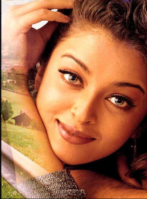 BabeStop - World's Largest Babe Site - aishwarya_rai013.jpg