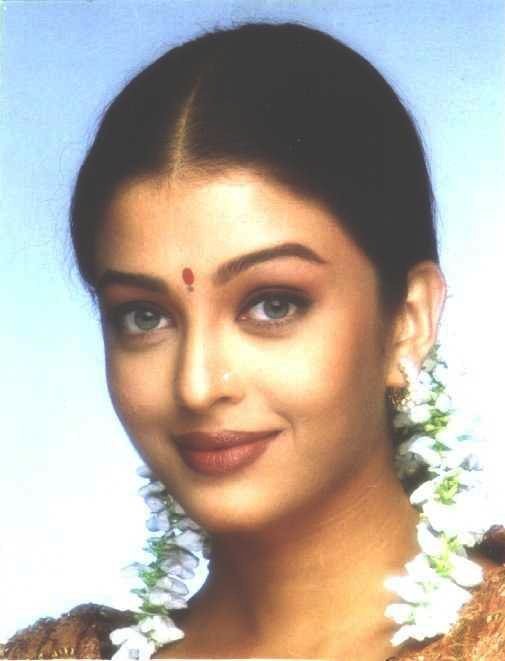 BabeStop - World's Largest Babe Site - aishwarya_rai047.jpg