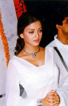 BabeStop - World's Largest Babe Site - aishwarya_rai101.jpg